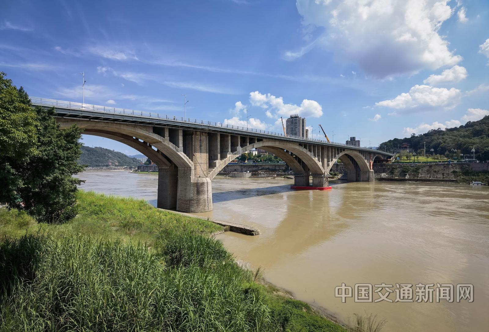 匠心筑橋，譽滿國際 宜賓岷江大橋加固改造工程榮膺國際橋梁大會獎項